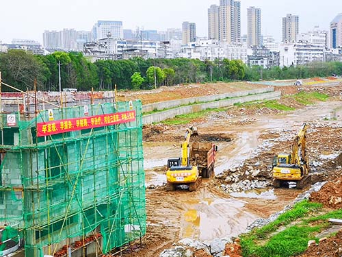 汛期襲來(lái)，這支鐵軍在譜寫風(fēng)雨戰(zhàn)歌