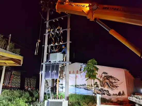 國(guó)網(wǎng)山東壽光供電：星夜搶修刻不容緩 保障客戶(hù)清涼度夏