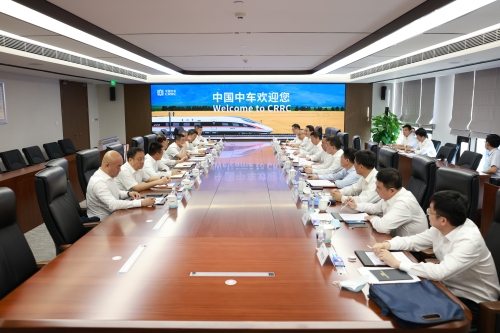 中國能建黨委書記、董事長宋海良與中國中車董事長孫永才座談