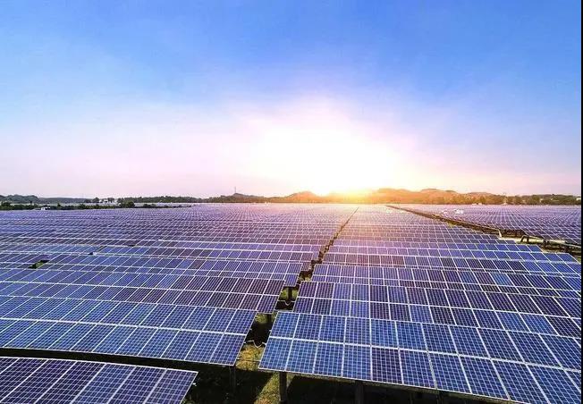 斥資120億！中國(guó)造超大光伏發(fā)電廠