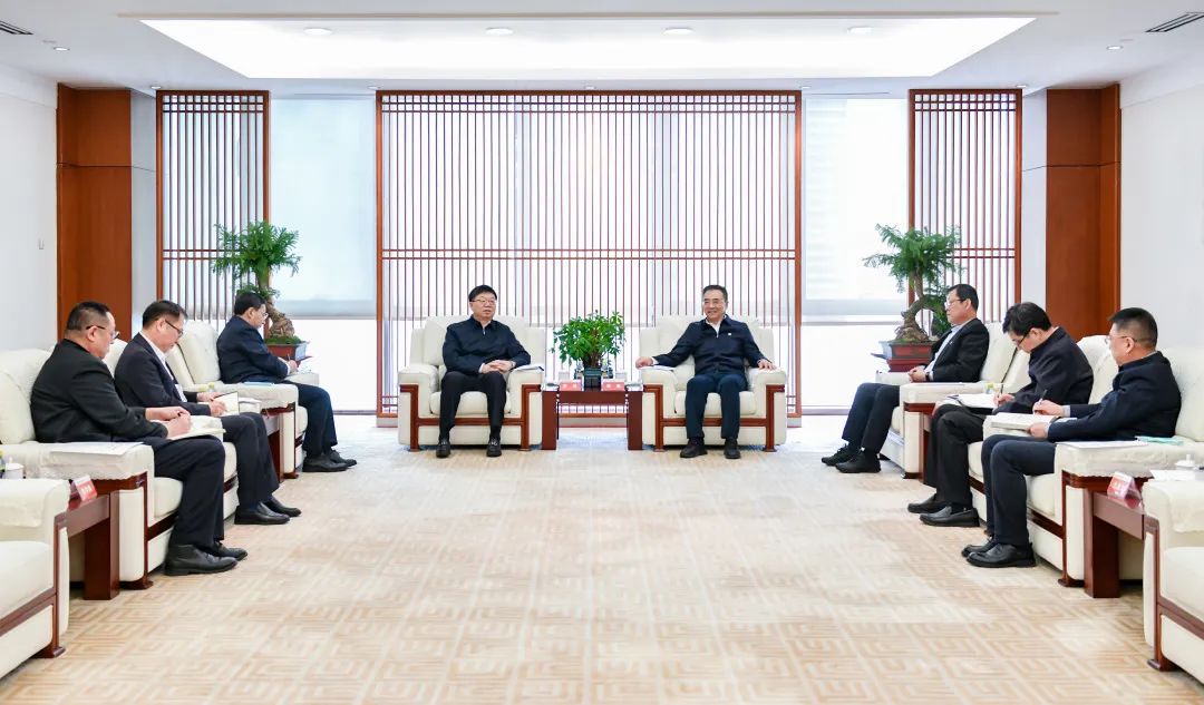 大唐集團(tuán)有限公司黨組書記、董事長鄒磊會(huì)見吉林省委常委、省委秘書長李偉