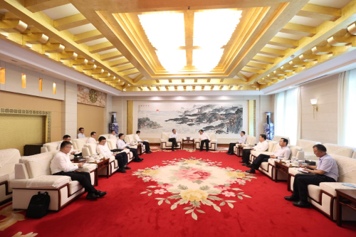 中國電建黨委副書記、總經(jīng)理王斌與山東省委常委、煙臺市委書記江成會談