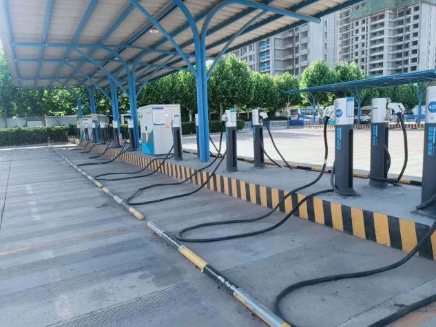 即日起，聊城汽車總站充電樁對外開放啦!