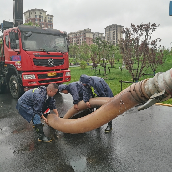 聞“汛”而動，彰顯央企擔當——水電三局雄安項目全力奮戰(zhàn)防汛搶險第一線