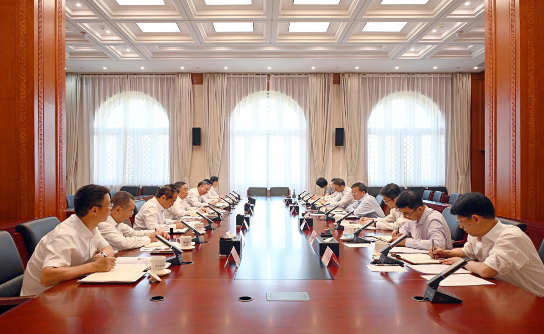 國家能源局黨組書記、局長章建華會見中國能建集團(tuán)主要領(lǐng)導(dǎo)